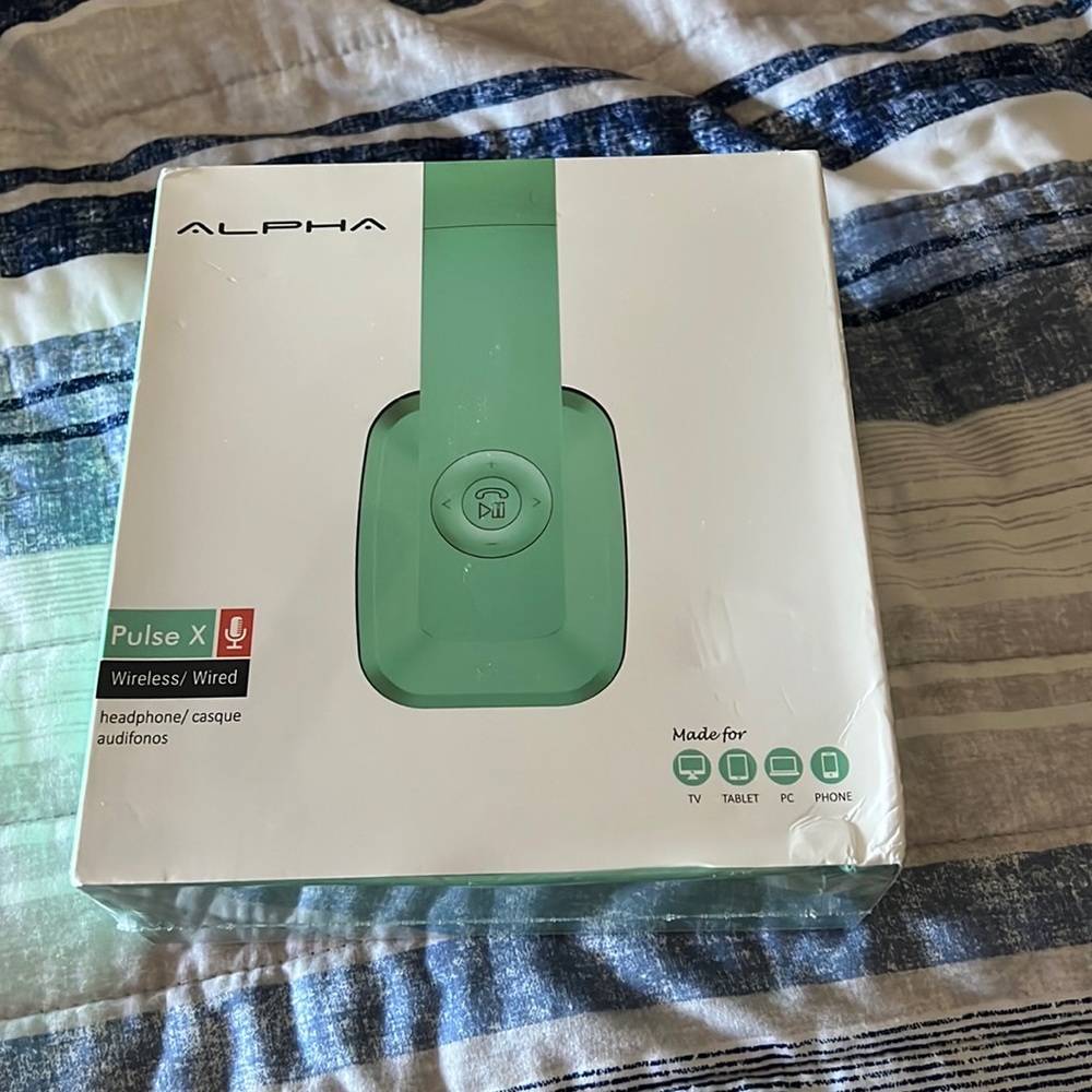 Alpha pulse x wireless /wired headphones